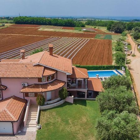 Villa Francesca โปเรช ภายนอก รูปภาพ